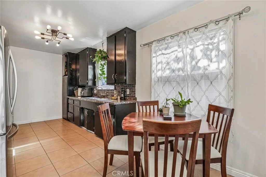 Photo of 8558 Park