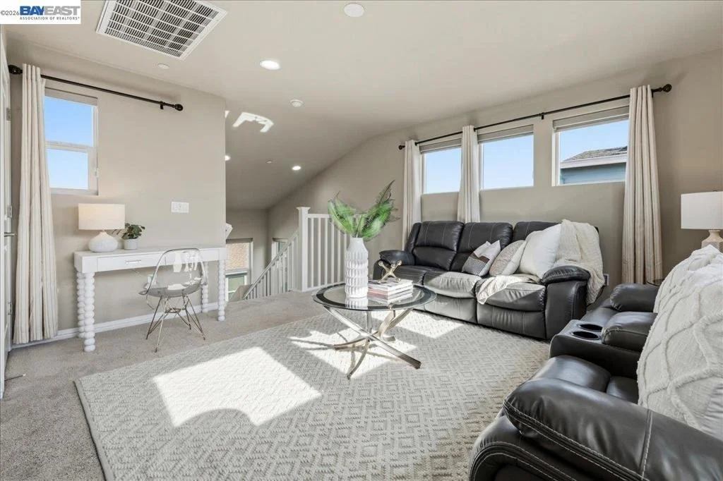 Photo of 4398 Healdsburg Way