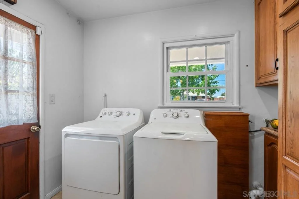 Photo of 6031 Sinton