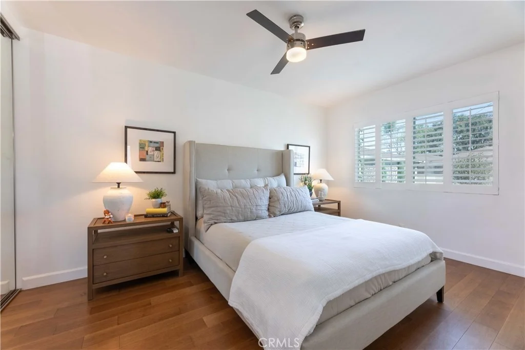 Photo of 3732 Clark