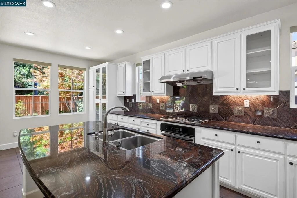 Photo of 5210 S Montecito Dr