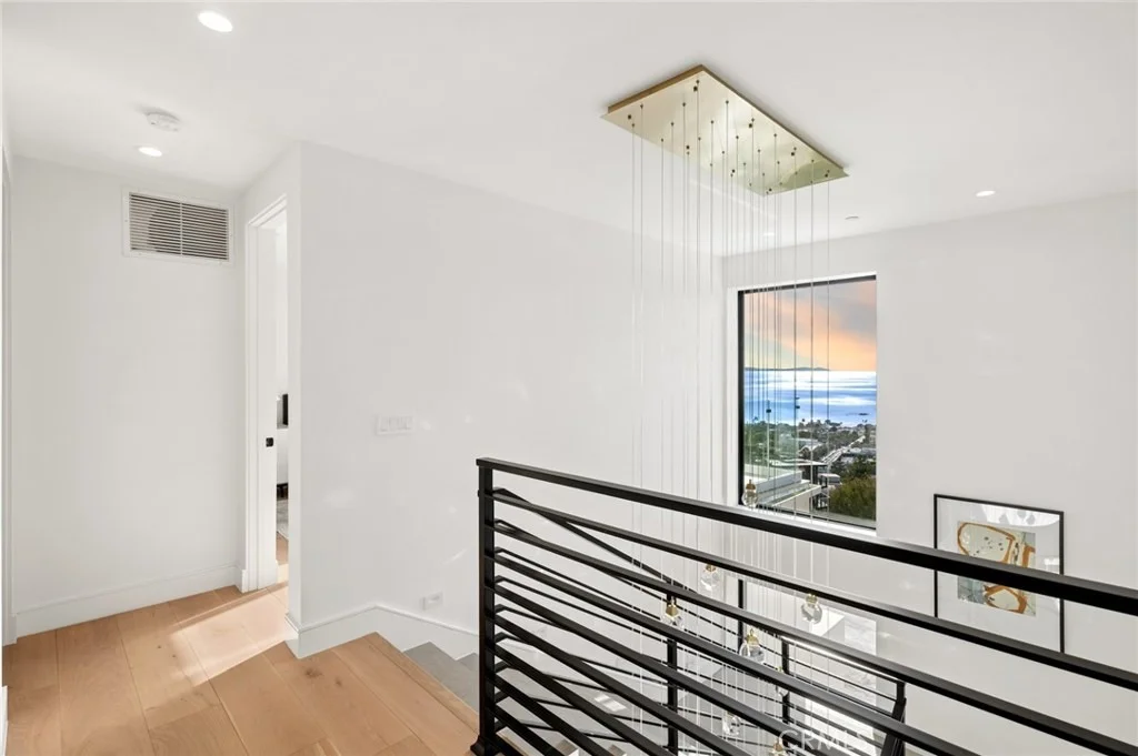Photo of 654 Canyon View Drive