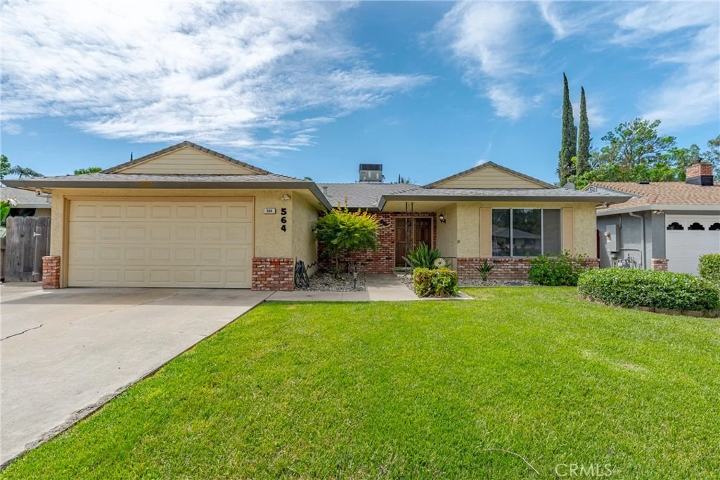 Photo of 564 Della Court