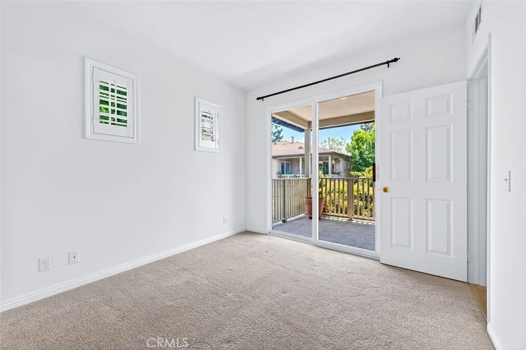 Photo of 447 Ridgeway