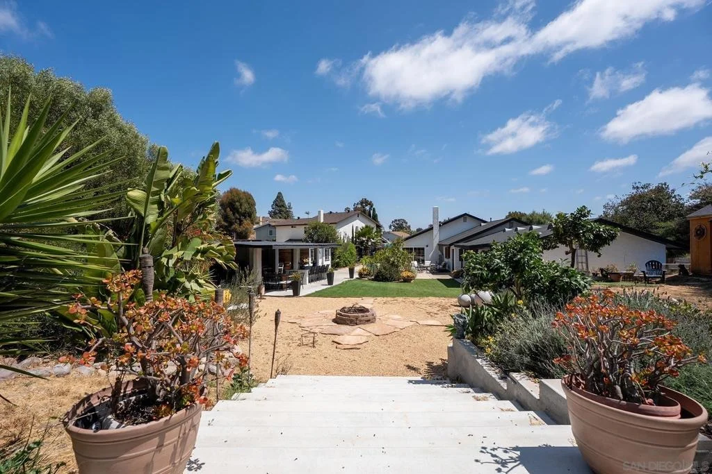 Photo of 902 Loma View