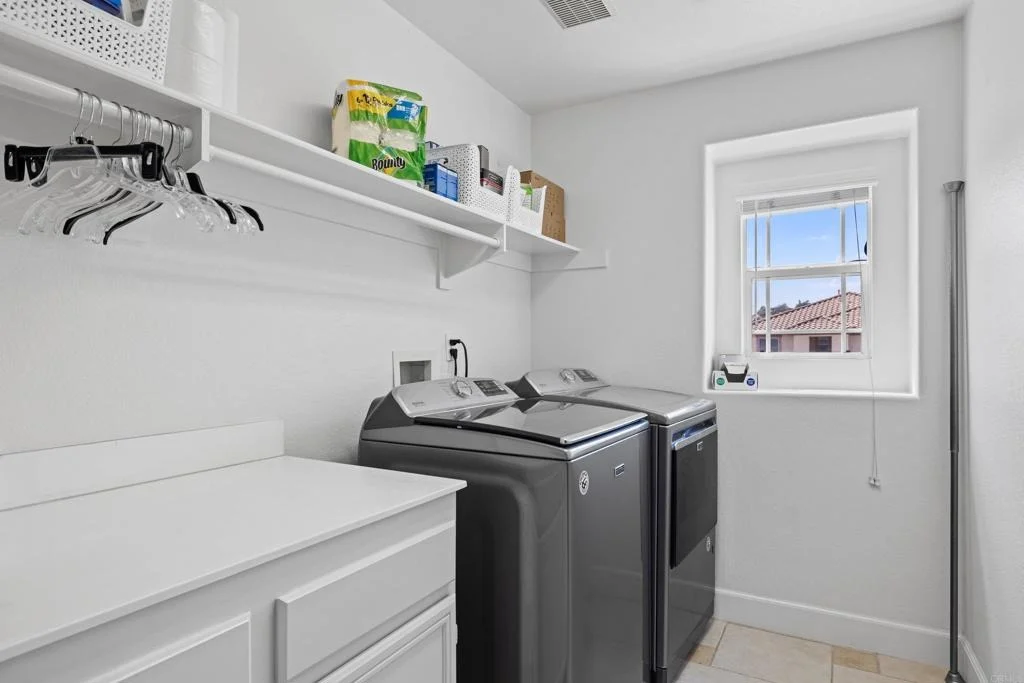 Photo of 765 Avenida Abeja