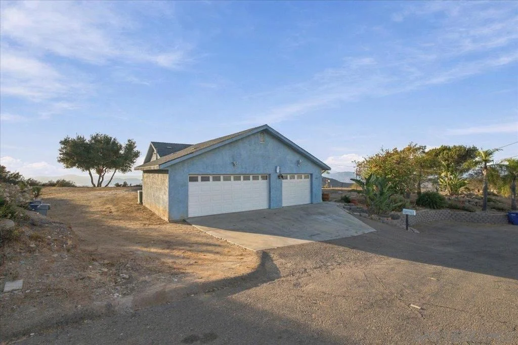 Photo of 800 Alta Lane