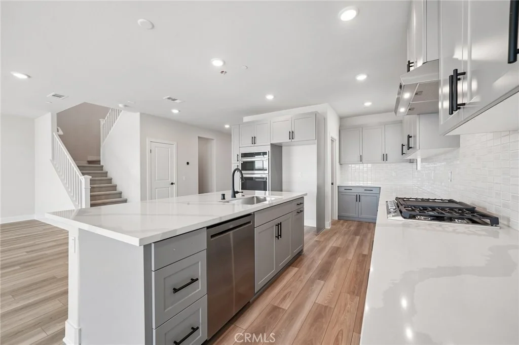Photo of 8521 Tamarack Avenue