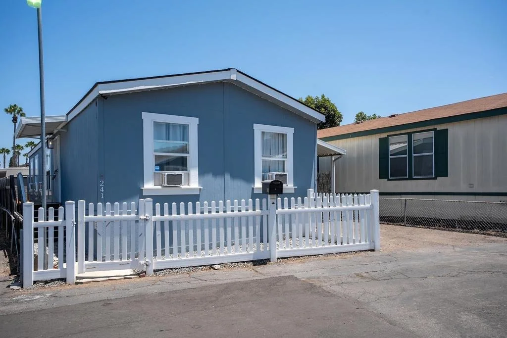 Photo of Unit SPC241 at 10707 Jamacha
