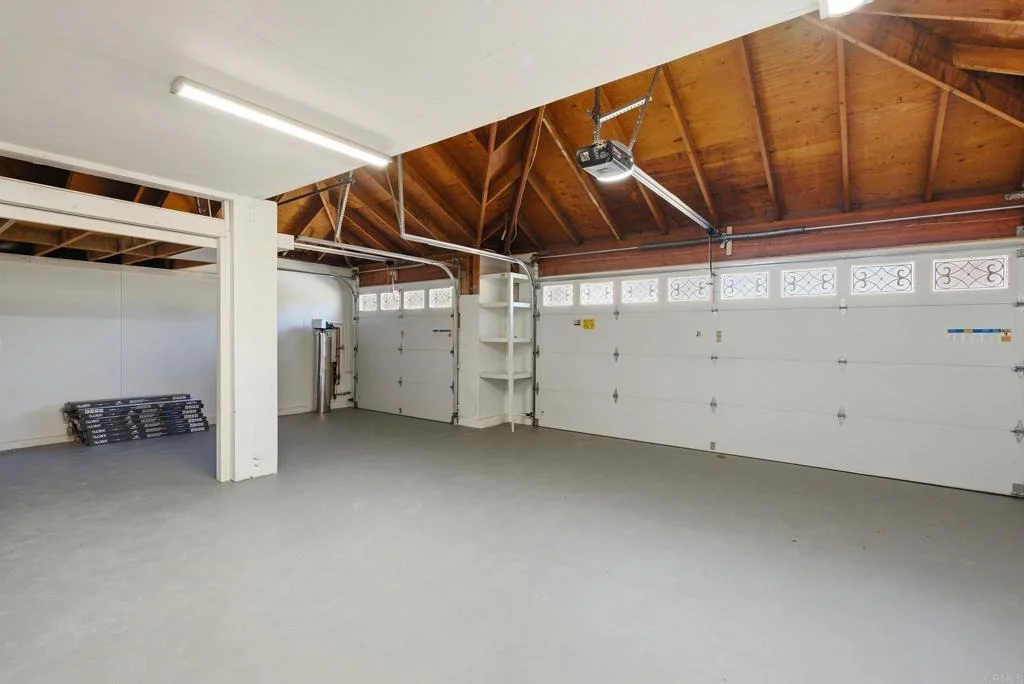 Photo of 1433 El Cielo Lane