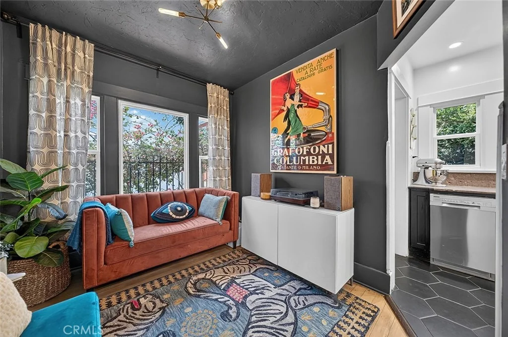 Photo of 523 Olive