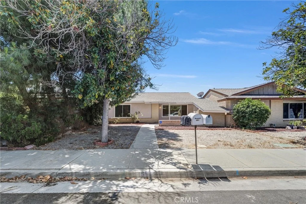 Photo of 451 Magnolia Circle