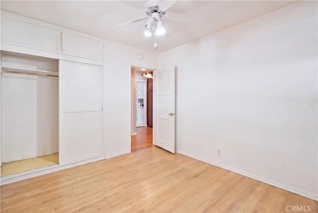 Photo of 7032 Encino