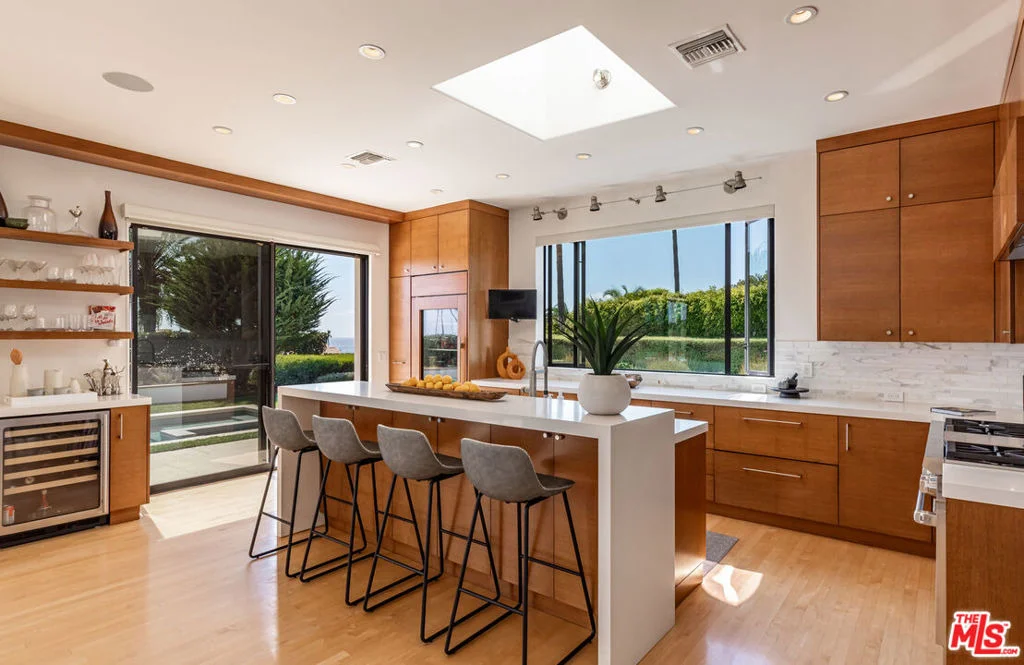Photo of 6419 Merritt Drive