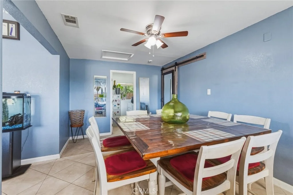 Photo of 9172 Jacaranda
