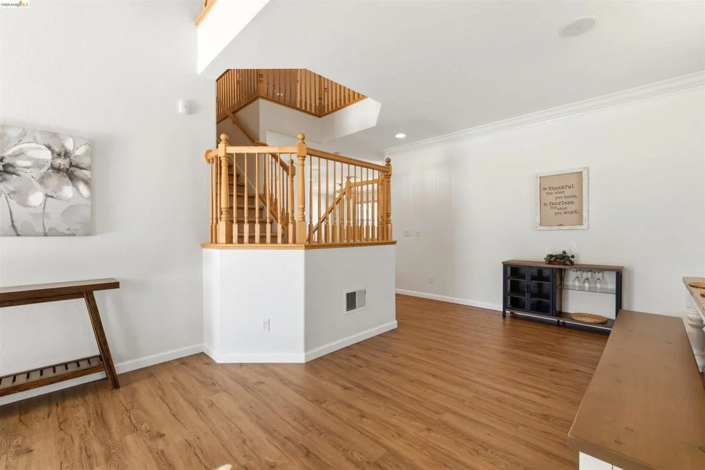 Photo of 9569 California Oak Cir
