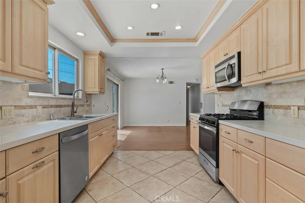 Photo of 21624 Birch Hill