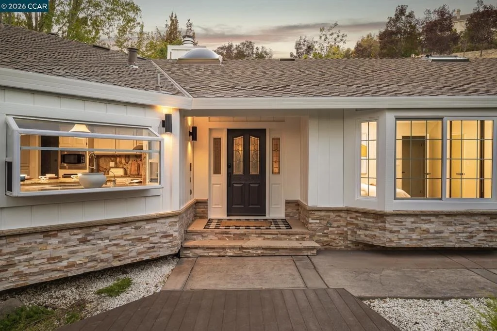 Photo of 1450 Lawrence Rd