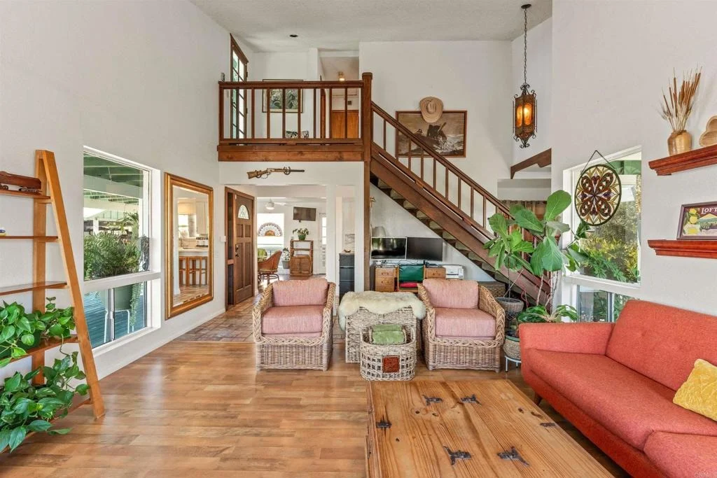 Photo of 4439 La Canada