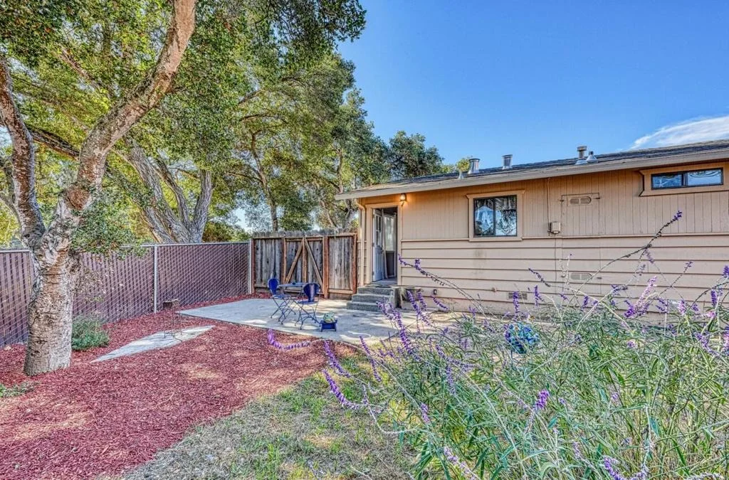 Photo of 7695 Pine Tree Way