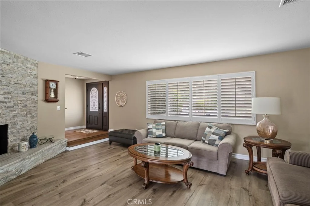 Photo of 1382 N Ukiah