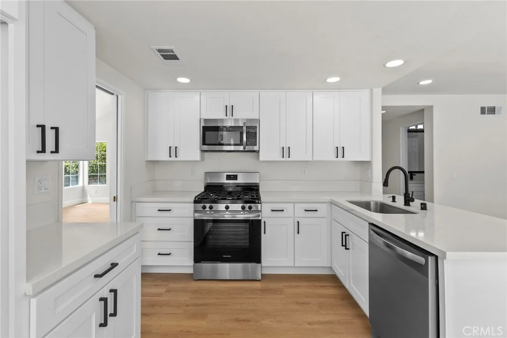 Photo of 585 Hamilton Drive