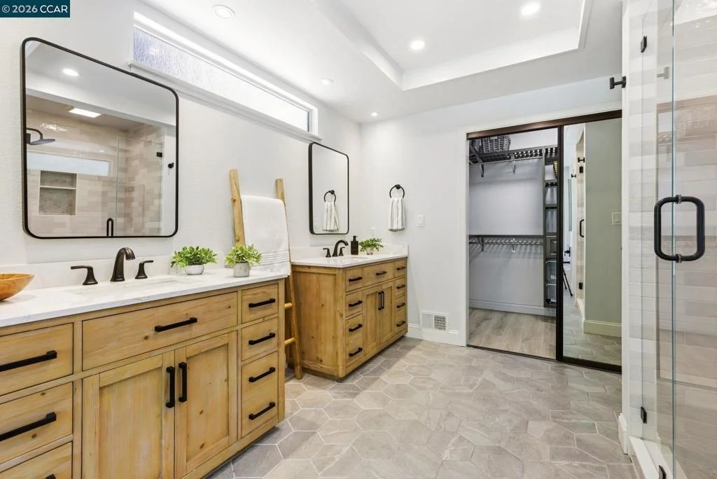 Photo of 1740 Oro Valley Cir
