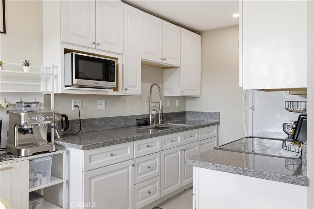 Photo of Unit 28 at 5535 Ackerfield Avenue