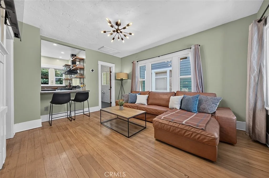 Photo of 523 Olive