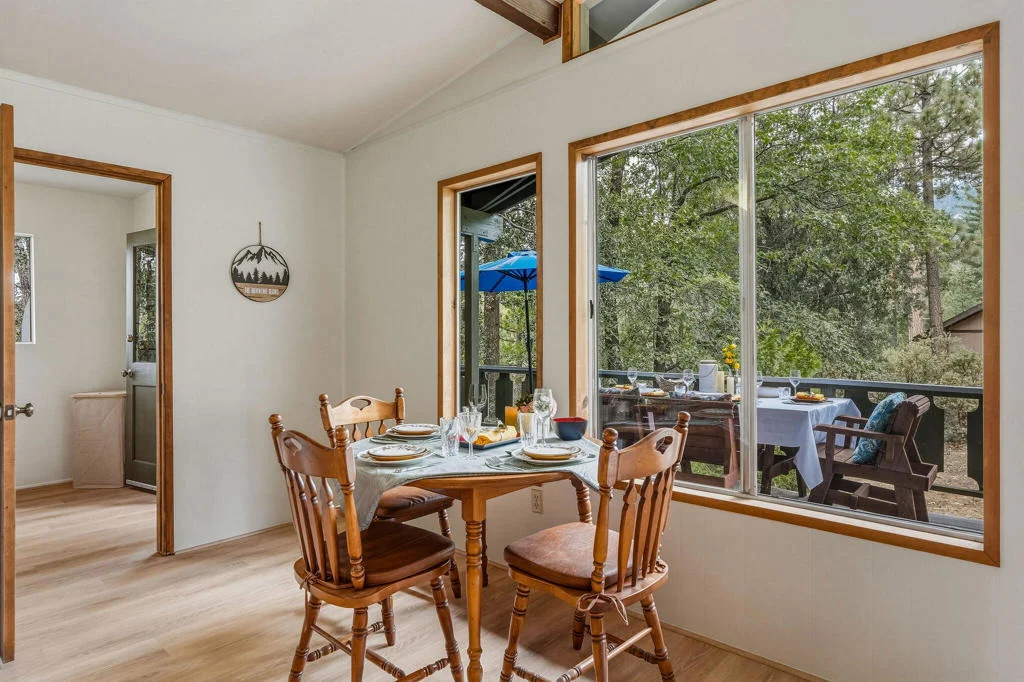 Photo of 25461 Glen Road