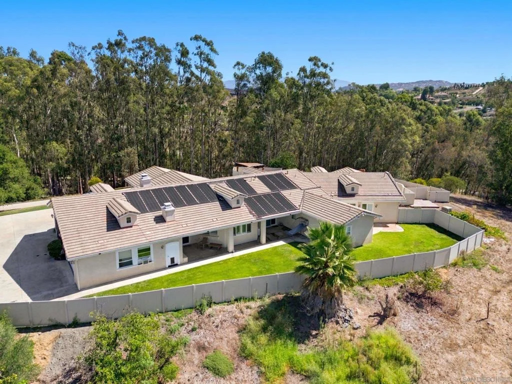Photo of 43821 Shady Creek