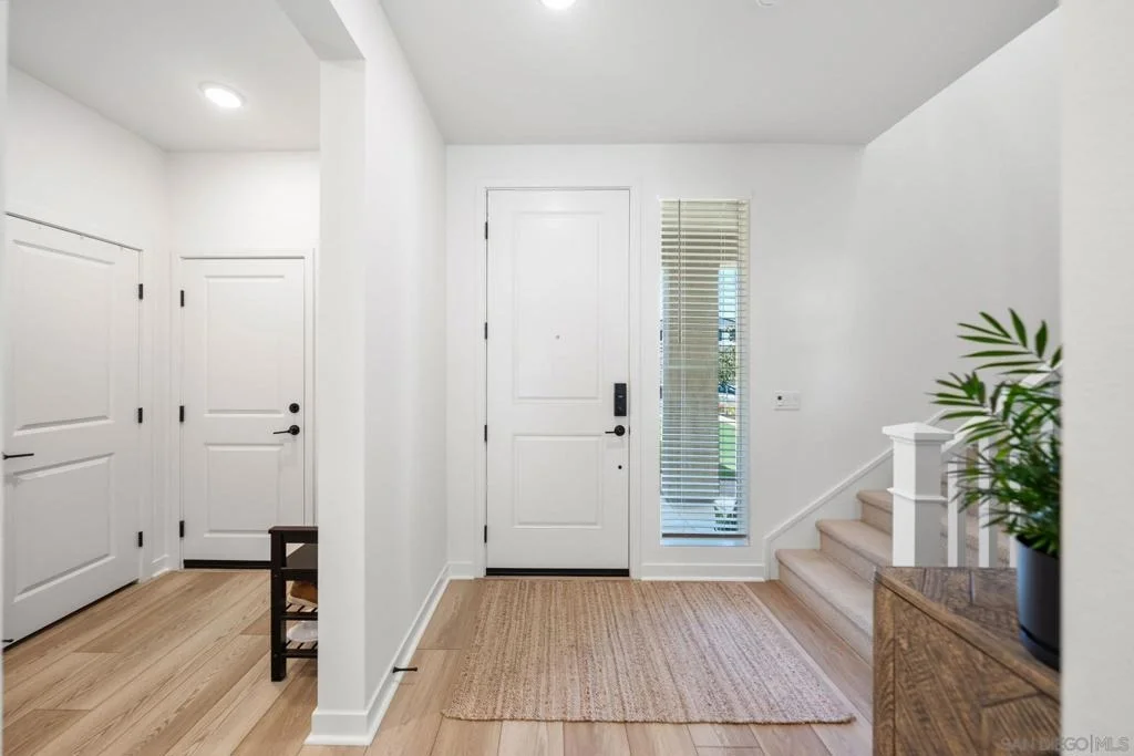 Photo of 35241 Valencia Pt