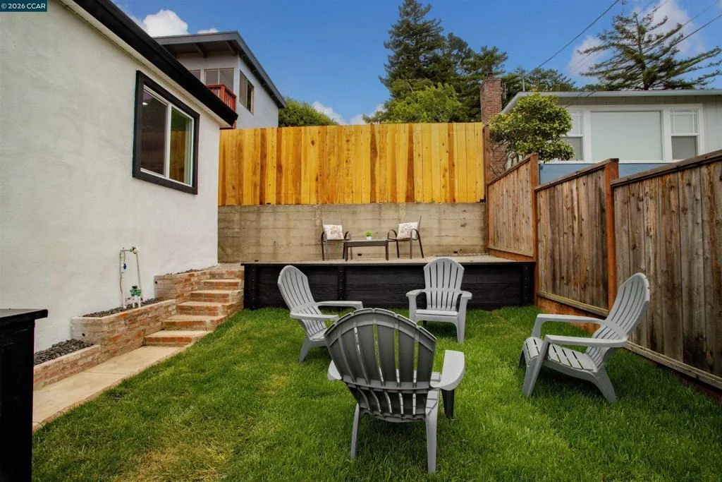 Photo of 2758 Del Monte Ave