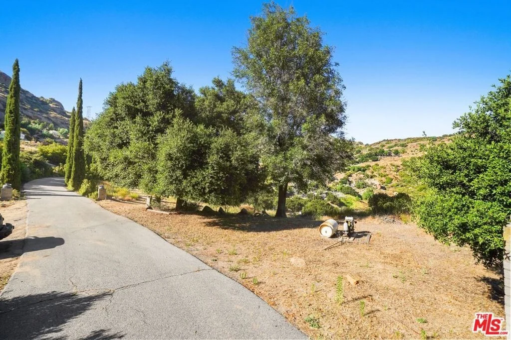 Photo of 670 Bryant Drive