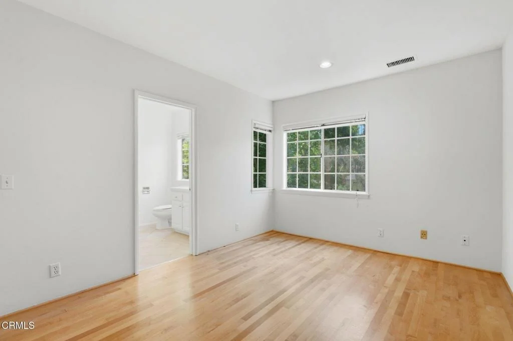 Photo of 405 Woodcliffe Road