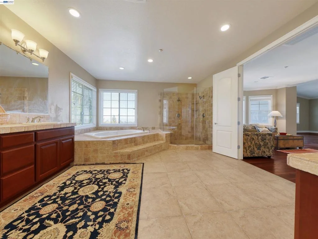 Photo of 131 Arundel Dr