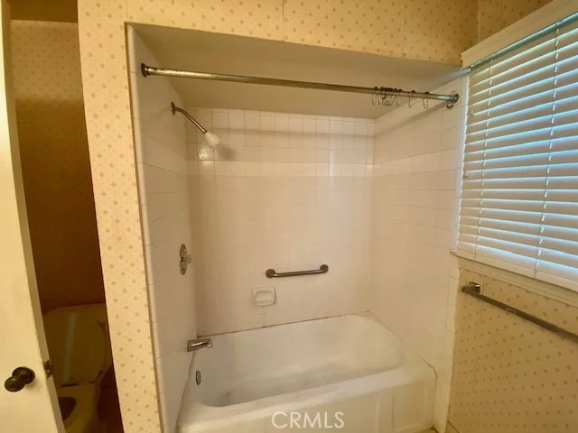Photo of 8 W 25th Street