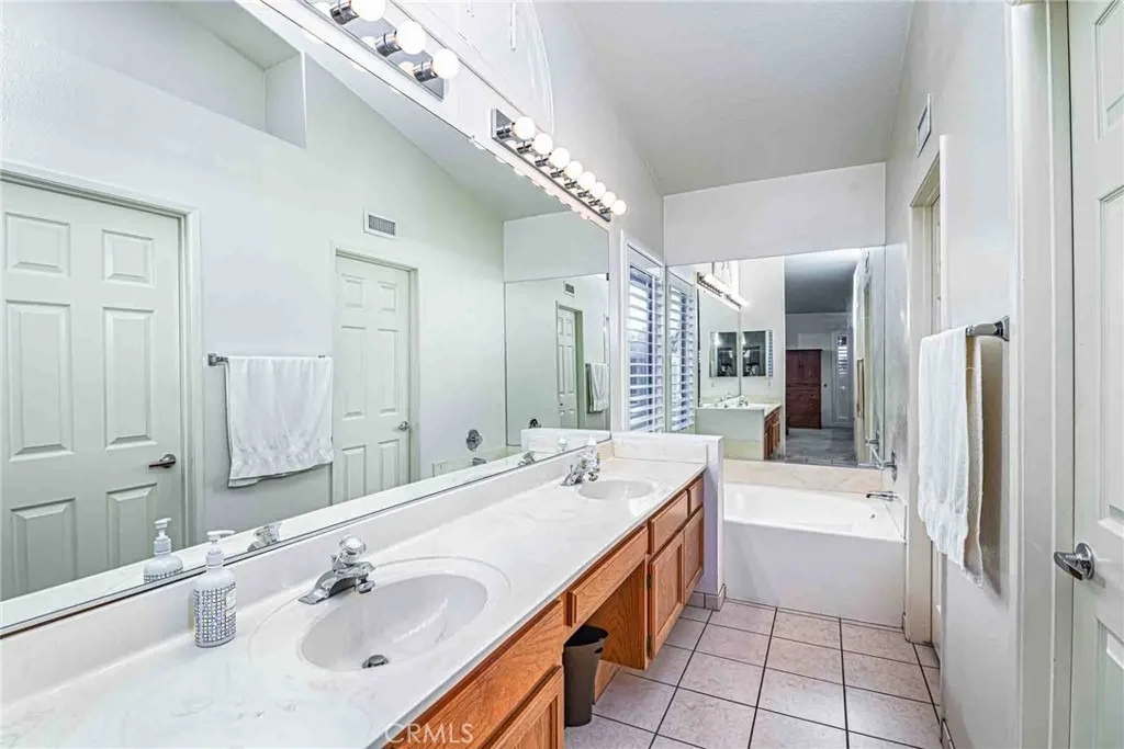 Photo of 29386 Lake Forest Drive