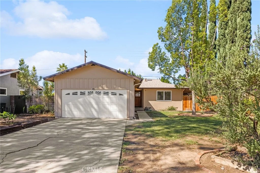Photo of 5835 Tower Road