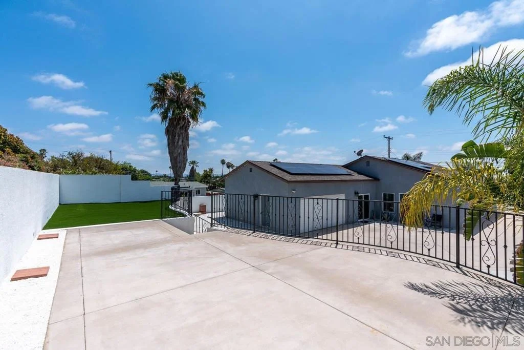 Photo of 1191 Myra Ave