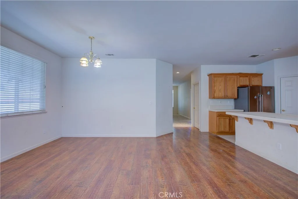 Photo of 392 Noble Drive