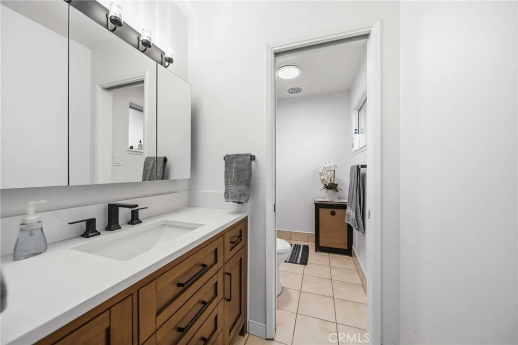 Photo of 539 W Avenue J11