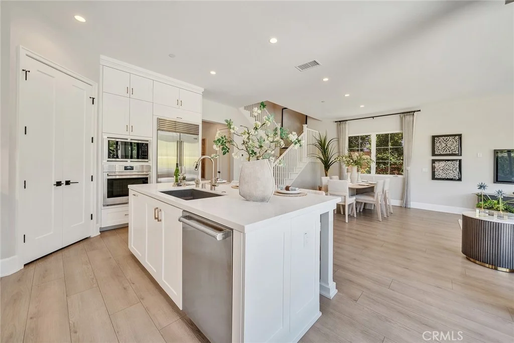 Photo of 152 Statura