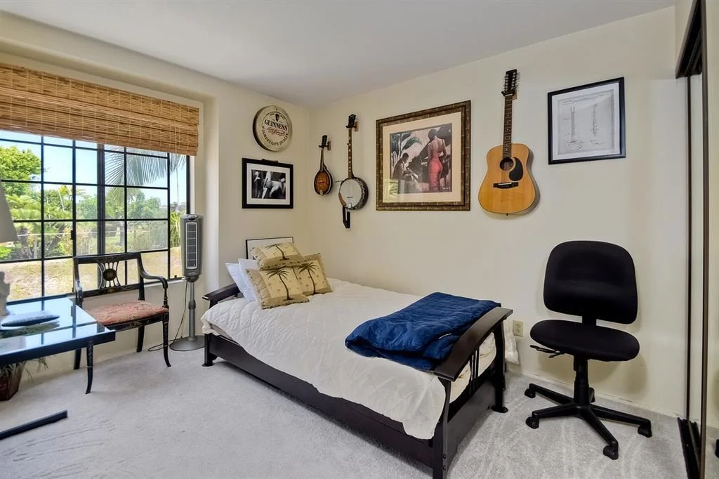 Photo of 1851 W Point Drive