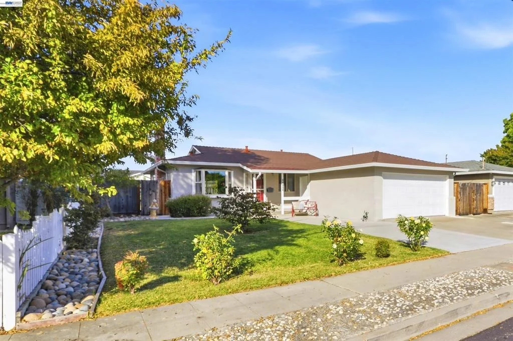 Photo of 36054 Rosewood Dr
