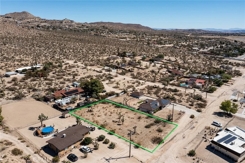 Photo of 57106 Crestview Drive