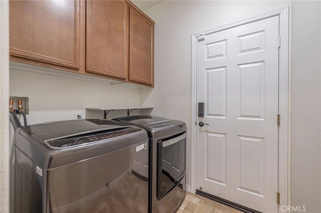 Photo of 40670 Oakbridge Way