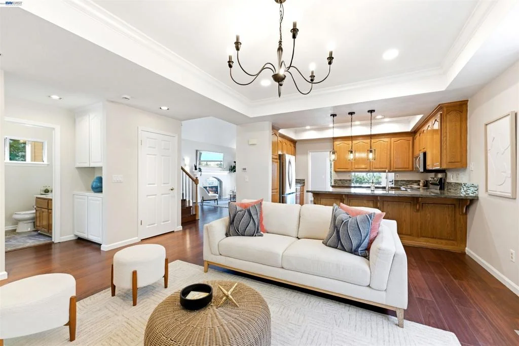 Photo of 23661 Glenbrook Lane