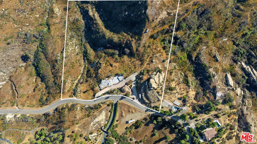 Photo of 23010 Saddle Peak Road