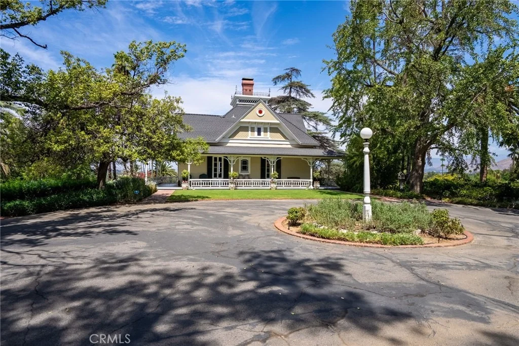 Photo of 2812 Ivy